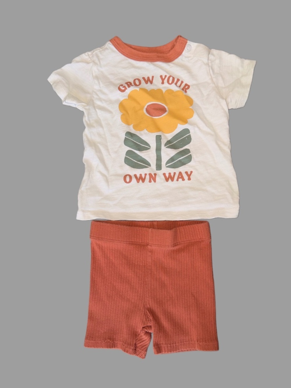 Little Co. Retro Floral Tee & Ribbed Shorts Set | Baby Girl | 6M | Like New - Picture 3 of 3
